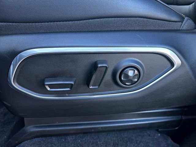 New 2026 Bright White Clearcoat Jeep  image 25