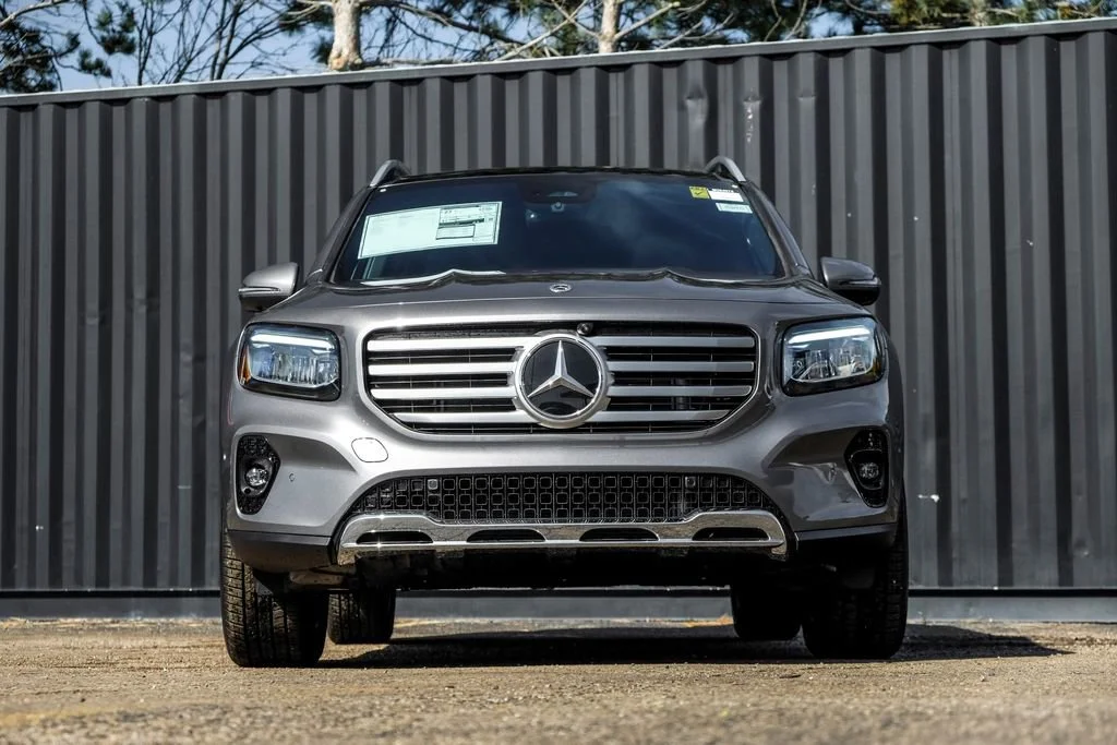 New 2026 Mountain Grey Metallic Mercedes-Benz GLB 250 image 40
