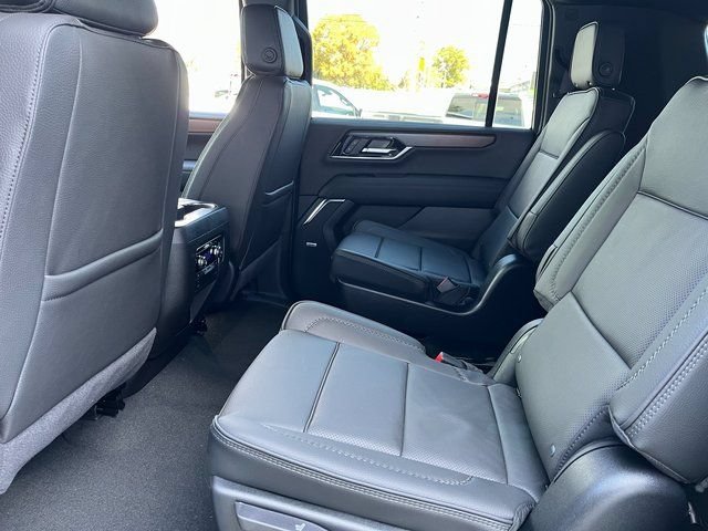2026 GMC Yukon XL Denali - Photo 12