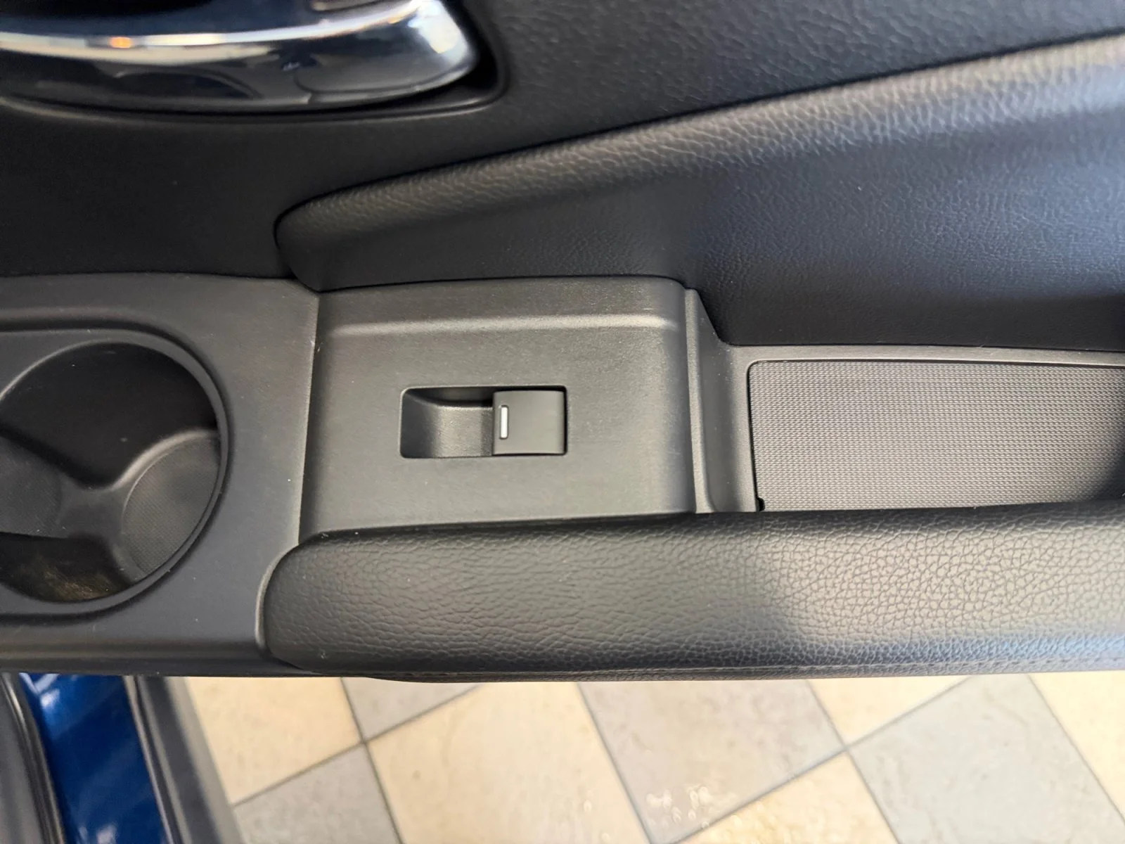 Used 2019 Obsidian Blue Pearl Honda EX-L image 36