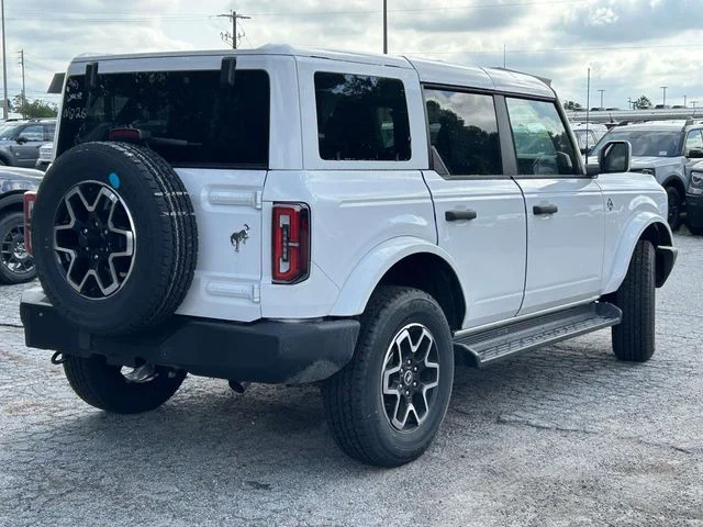 New 2026 White Ford Outer Banks image 3