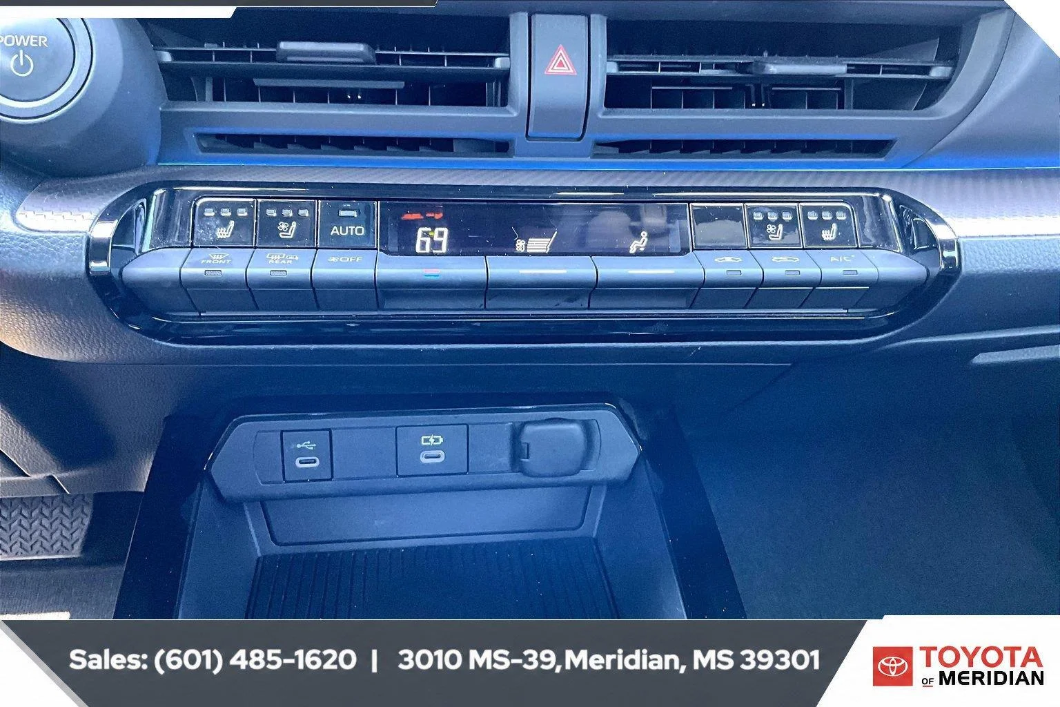 Used 2024 Wind Chill Pearl Toyota Limited image 22