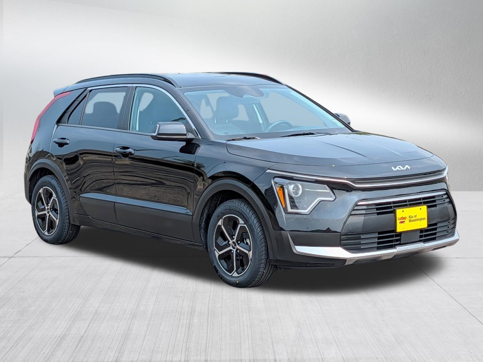 Certified Used 2024 Aurora Black Kia EX image 7