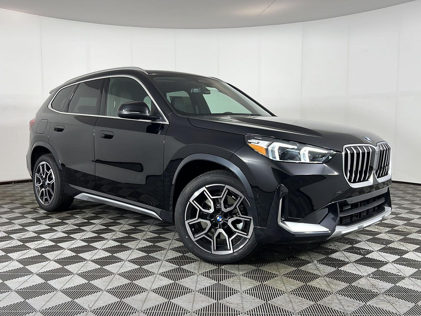 New 2026 Black Sapphire Metallic BMW xDrive28i image 14