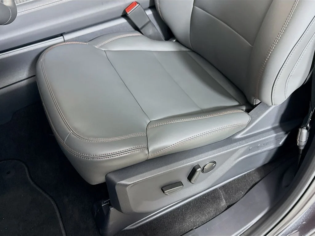 Used 2025 Dark Matter Gray Metallic Ford Active image 22