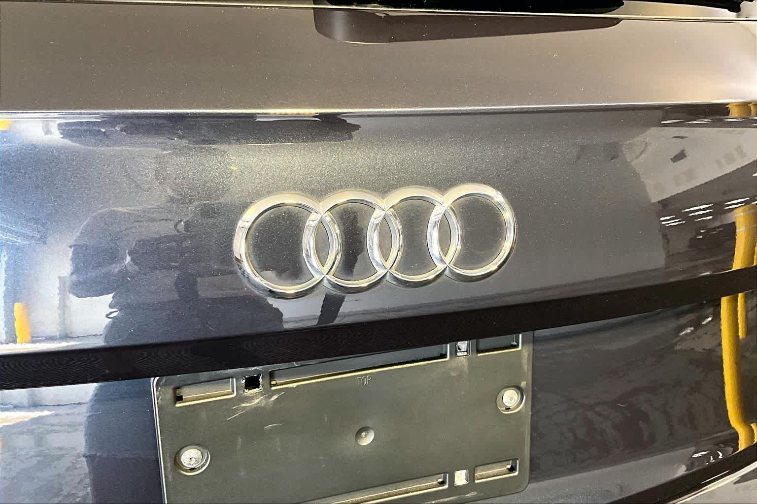 Used 2019 Moonlight Blue Metallic Audi Premium image 33