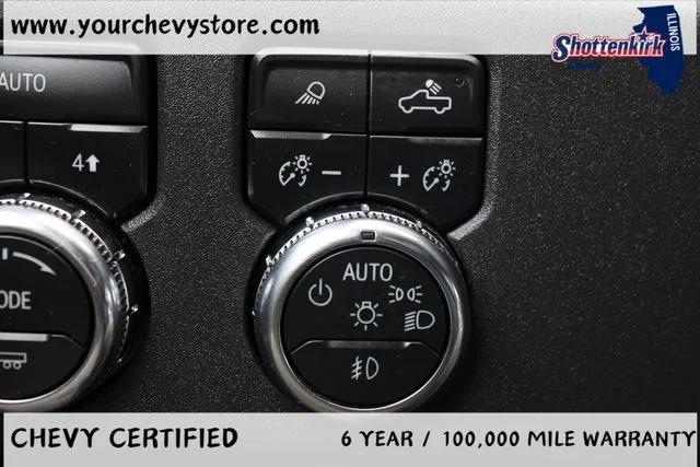 Used 2025 Black GMC SLT image 29