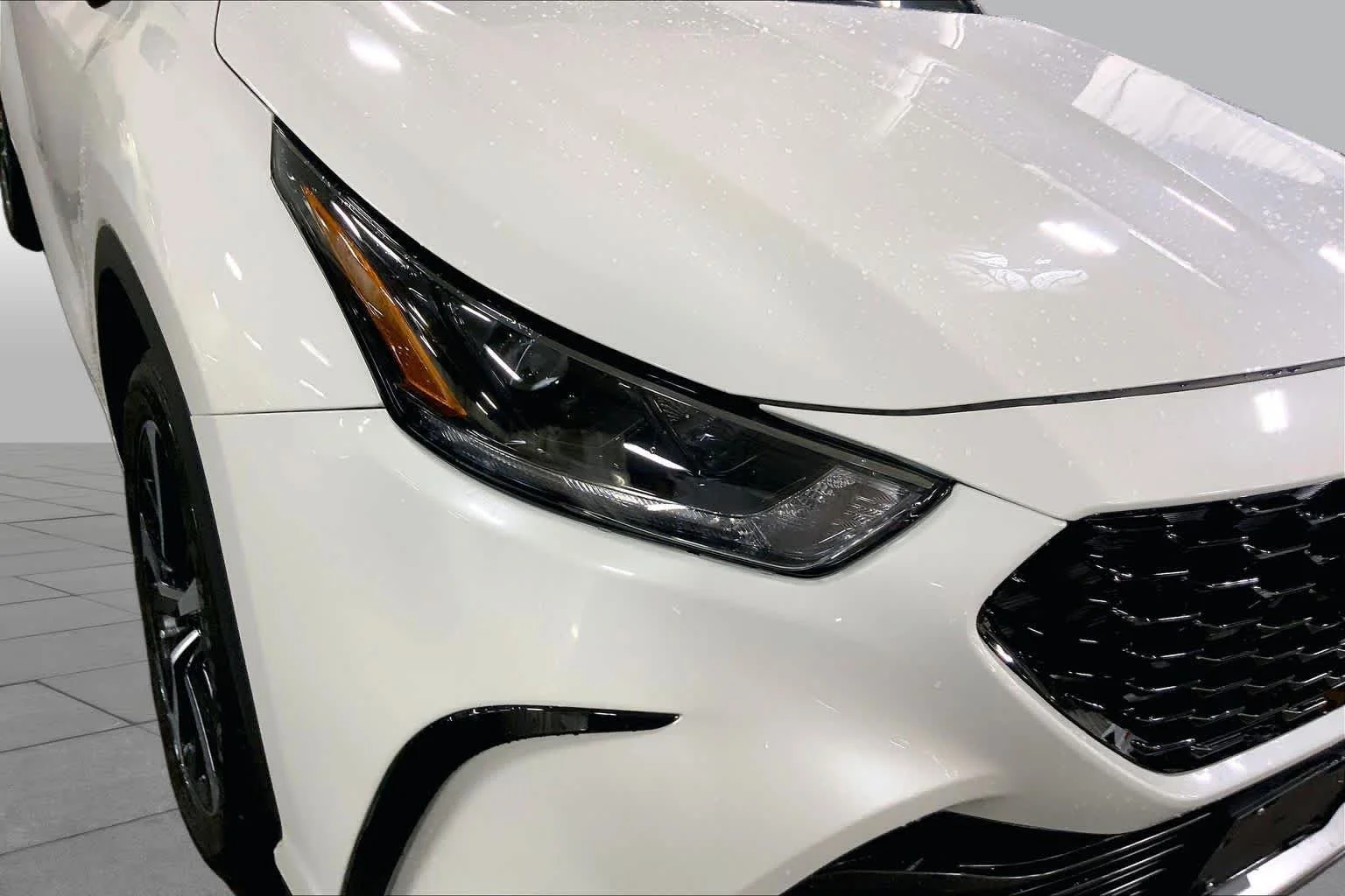 Used 2021 Blizzard Pearl Toyota XSE image 28