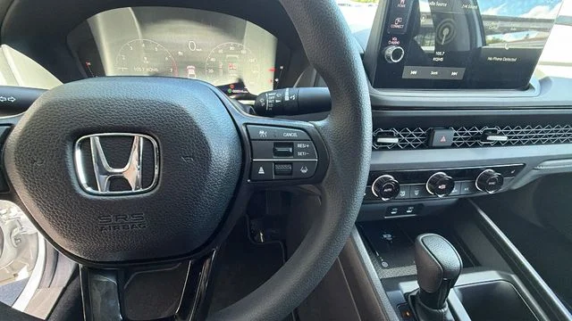 New 2026 White Honda SE image 28