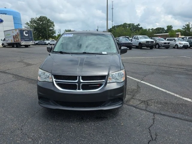 Used 2016 Gray Dodge SXT image 8