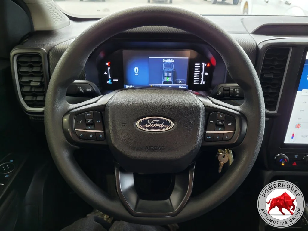 Used 2024 Silver Ford XL image 31