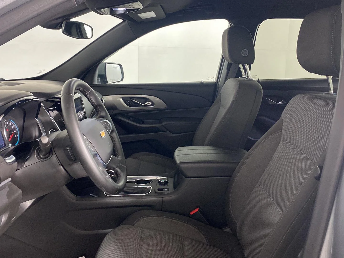 Used 2024 Sterling Gray Metallic Chevrolet LT Cloth image 14