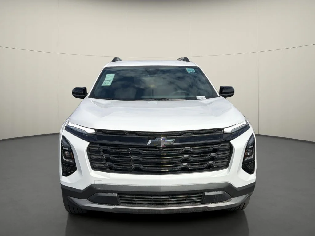 New 2027 Summit White Chevrolet LT image 2