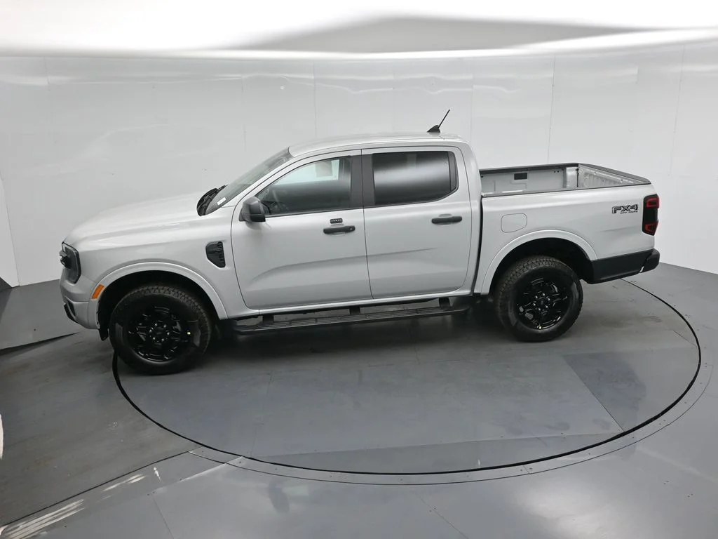 New 2026 Avalanche Ford XLT image 40