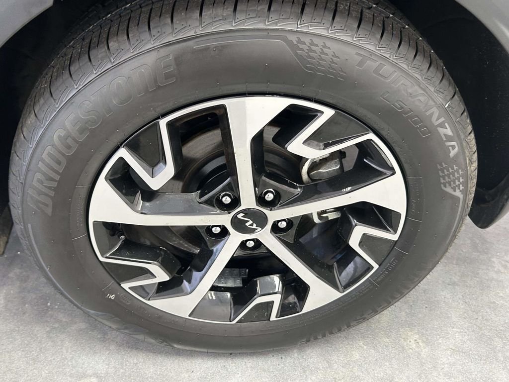 Used 2025 Black Kia EX image 9