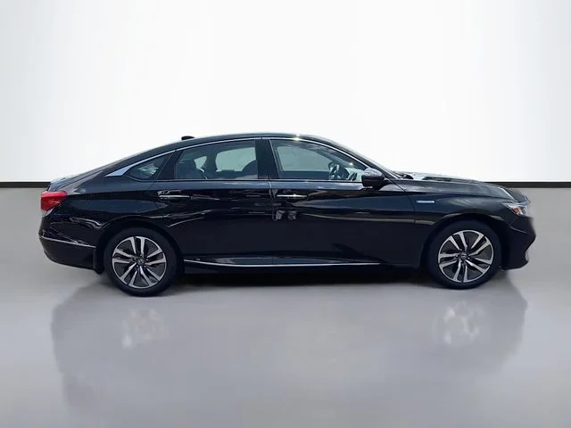 Used 2019 Black Honda Touring image 8