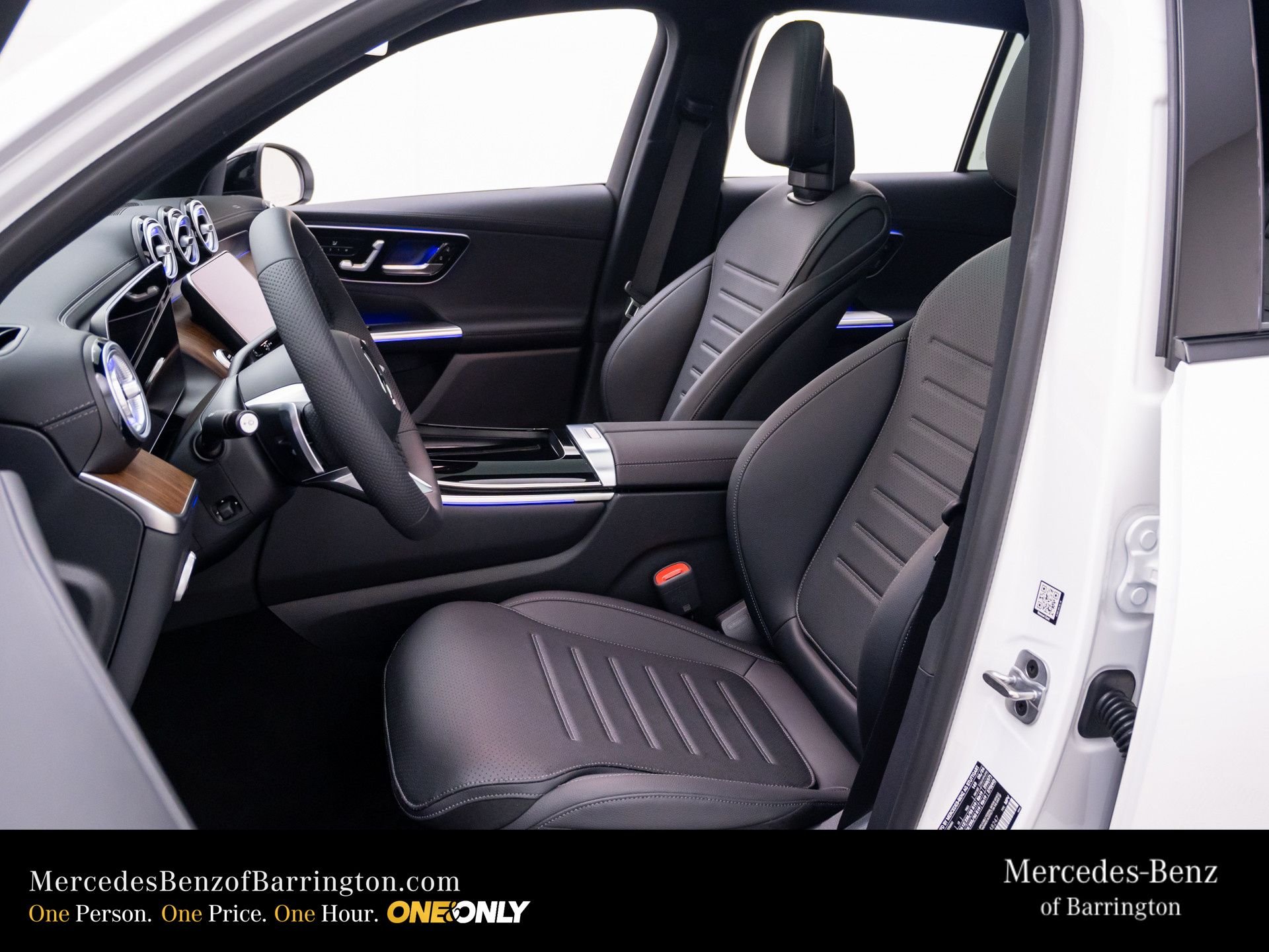 New 2026 Polar White Mercedes-Benz GLC 300 image 17