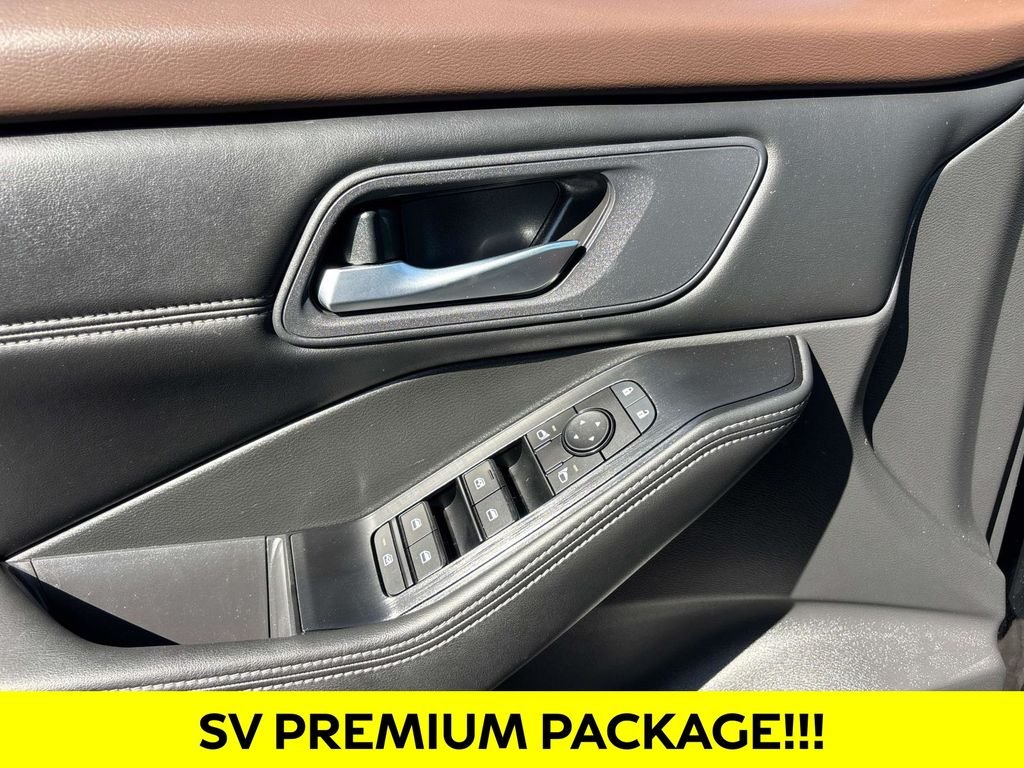 2023 Nissan Rogue SV - Photo 17