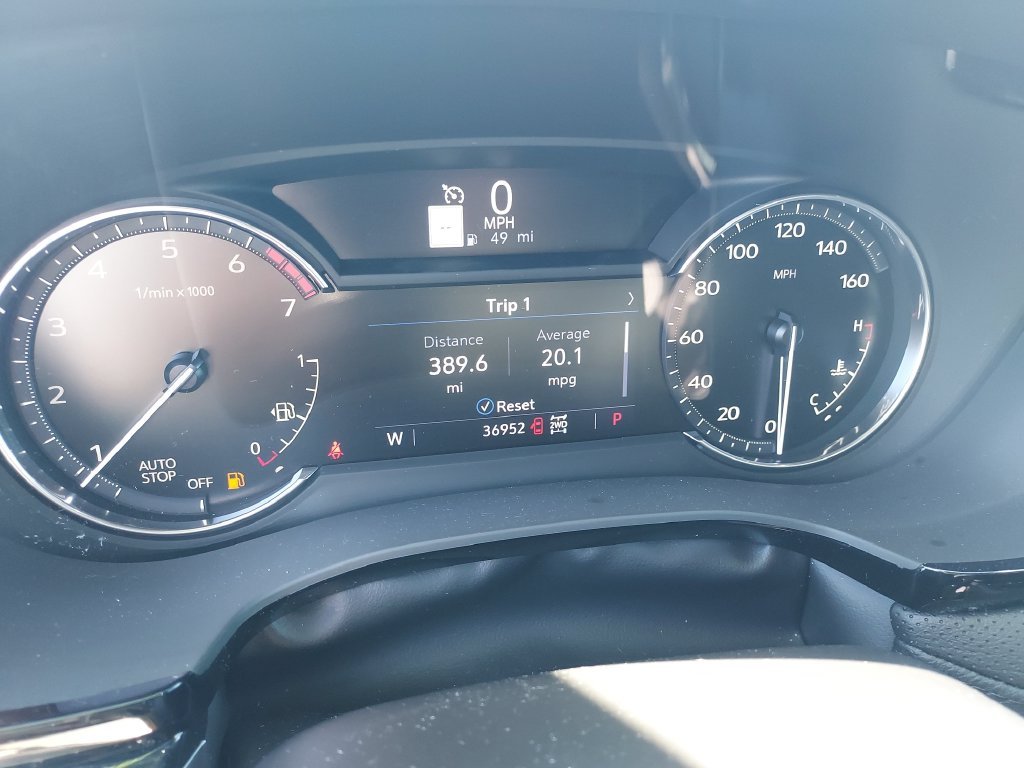 Used 2022 Black Cadillac Premium Luxury image 20