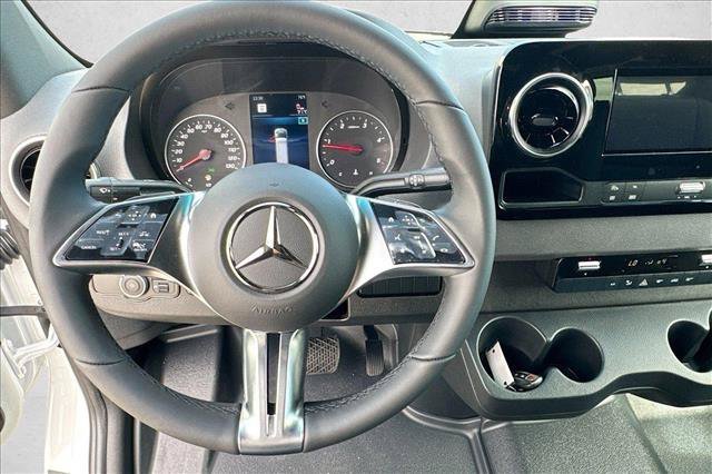 New 2026 Arctic White Mercedes-Benz  image 39