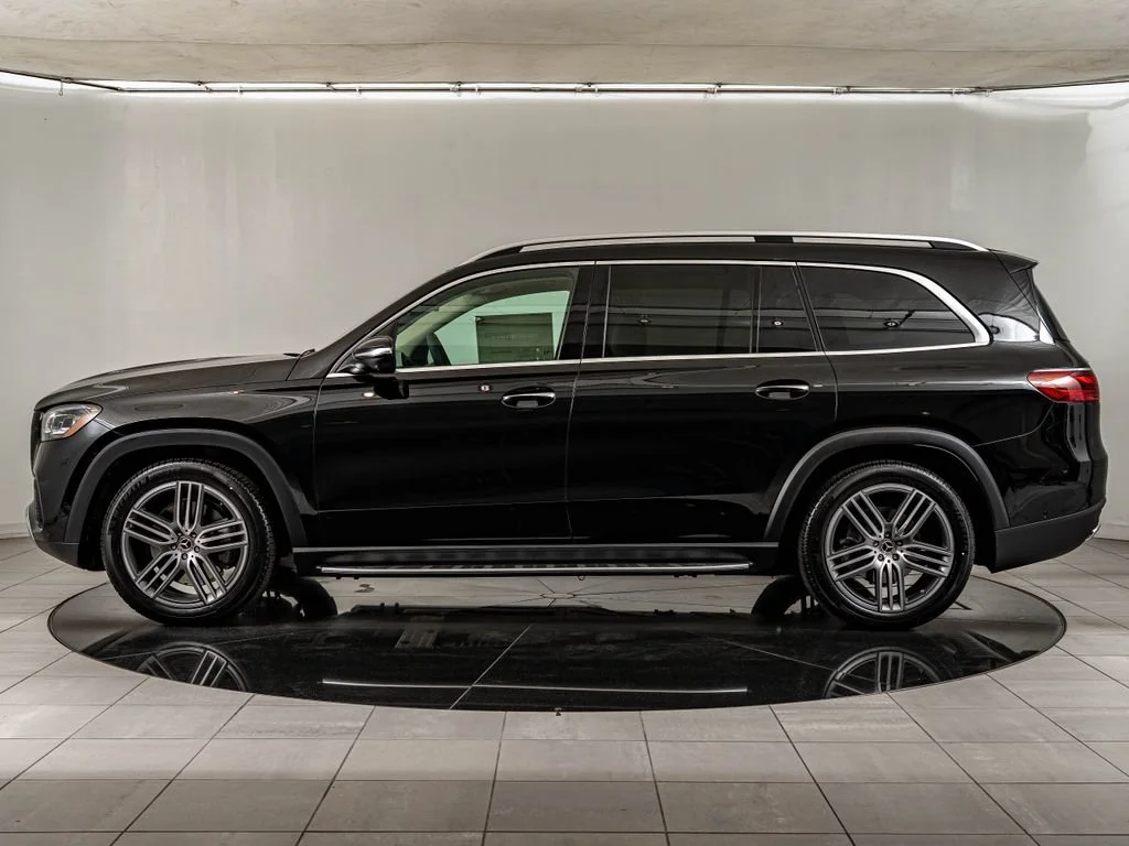 Used 2026 Black Mercedes-Benz GLS 450 image 8