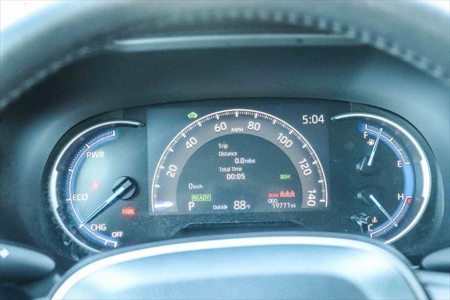 Certified Used 2024 MAGNETIC GRAY MET. Toyota  image 29