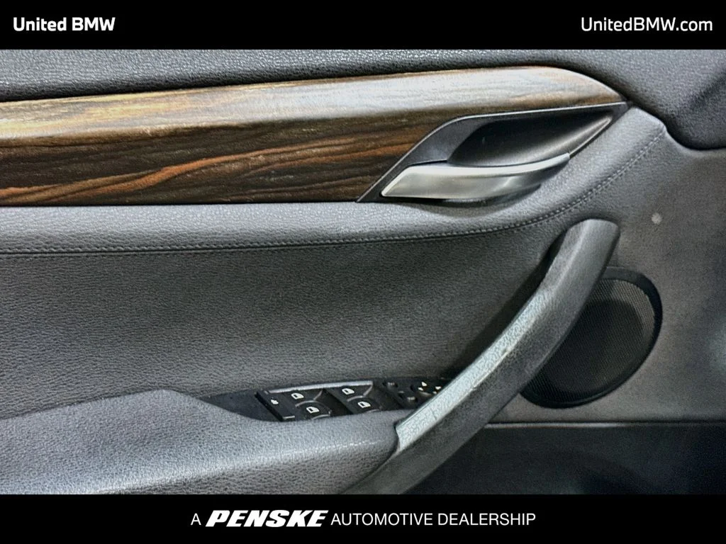 Used 2015 Black Sapphire Metallic BMW sDrive28i image 10