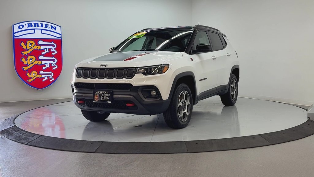 Used 2022 Bright White Clearcoat Jeep Trailhawk image 9