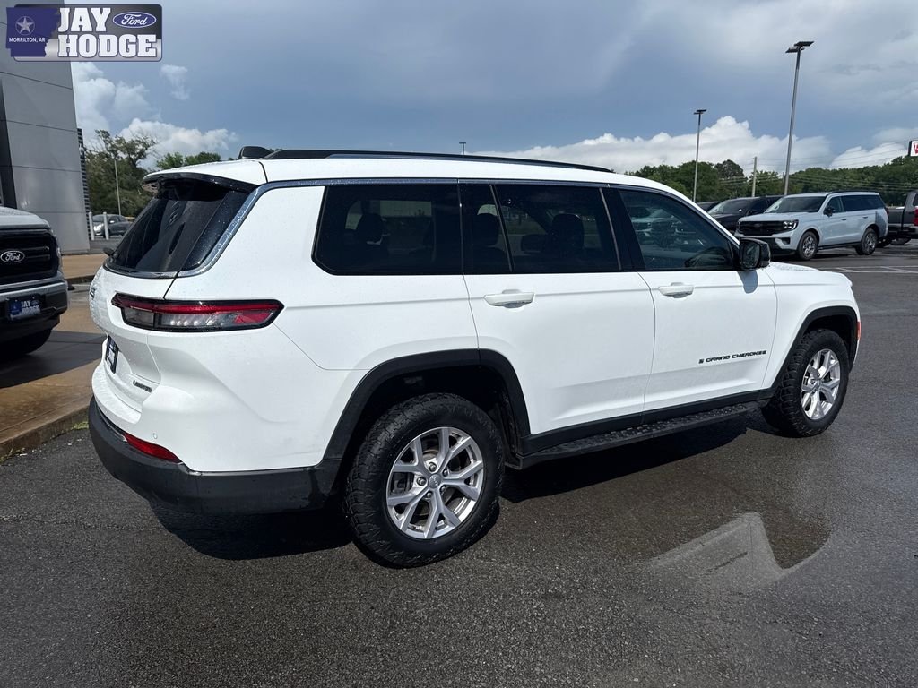 Used 2022 White Jeep Limited image 7