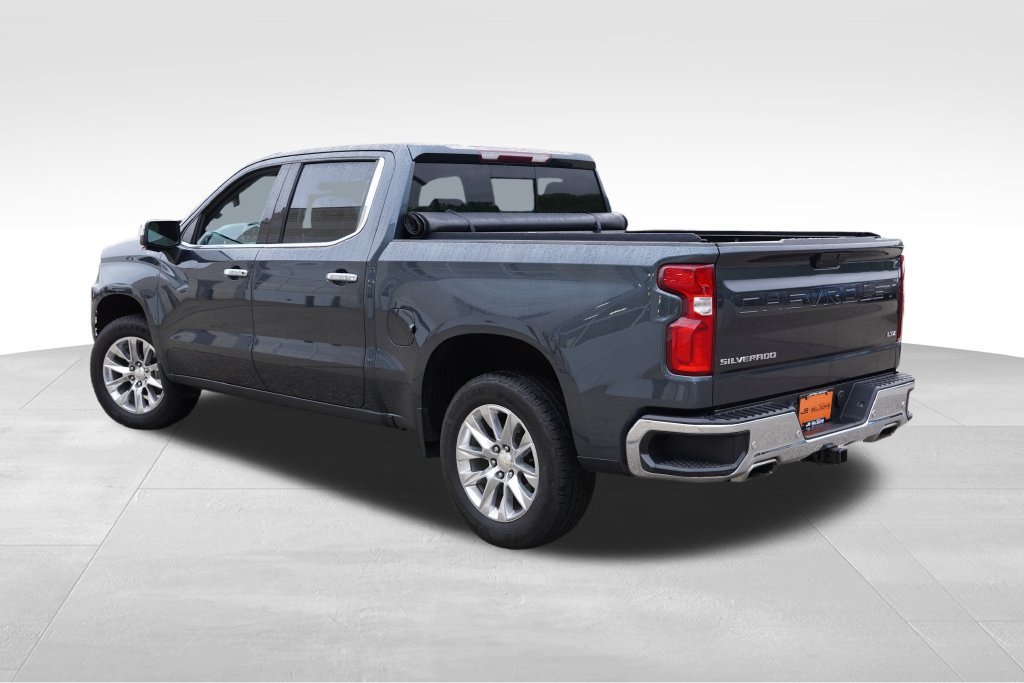 Used 2019 SHADOW GRAY METALLIC Chevrolet LTZ image 8