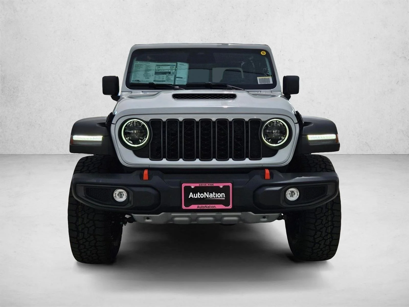 New 2026 Bright White Clear-Coat Exterior Paint Jeep Mojave image 6