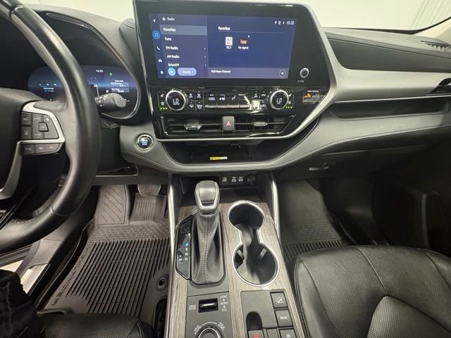 2023 Toyota Highlander Platinum - Photo 32