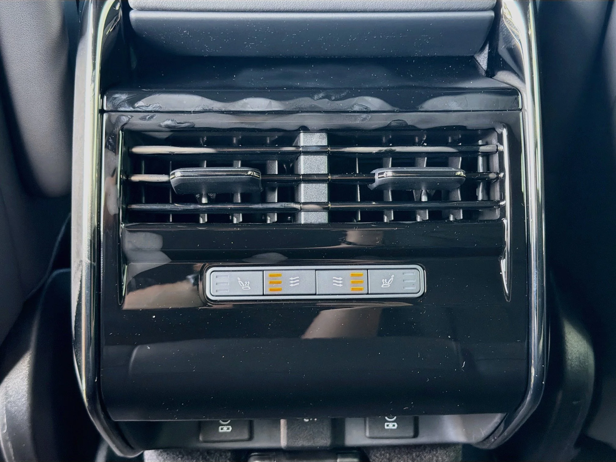New 2026 Borasco Grey Land Rover SE image 21