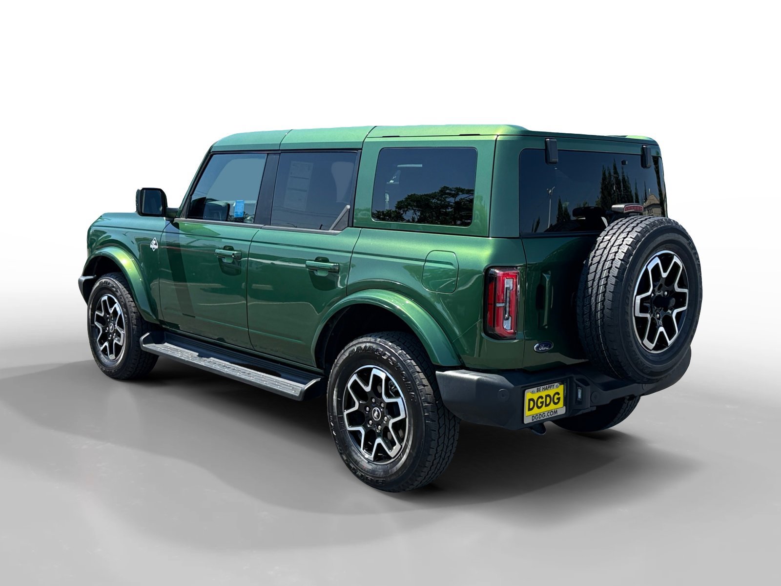 Certified Used 2025 Green Metallic Ford Outer Banks image 3