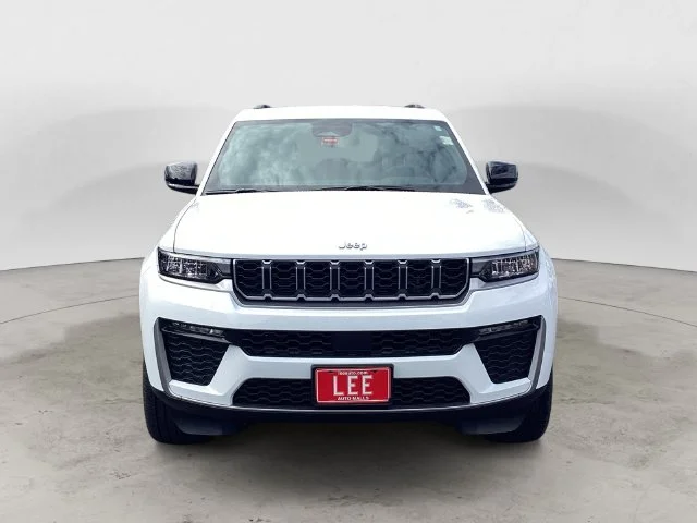 New 2027 Bright White Clearcoat Jeep LIMITED 4X4 image 9