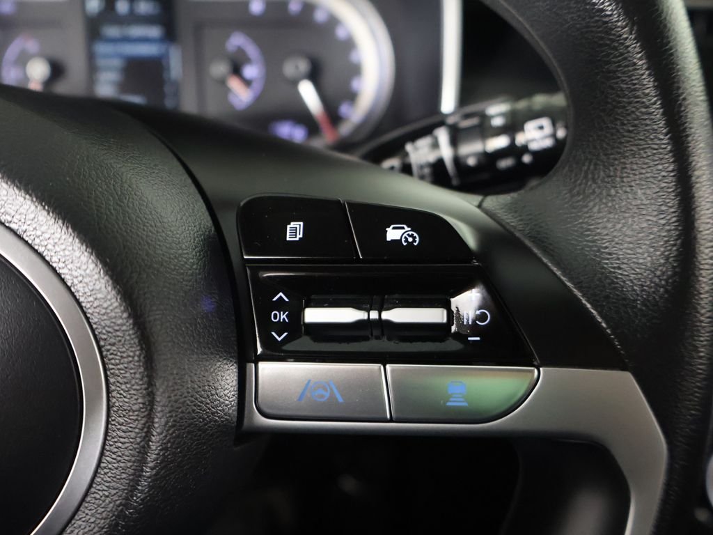 Used 2023 Black Hyundai SEL image 40