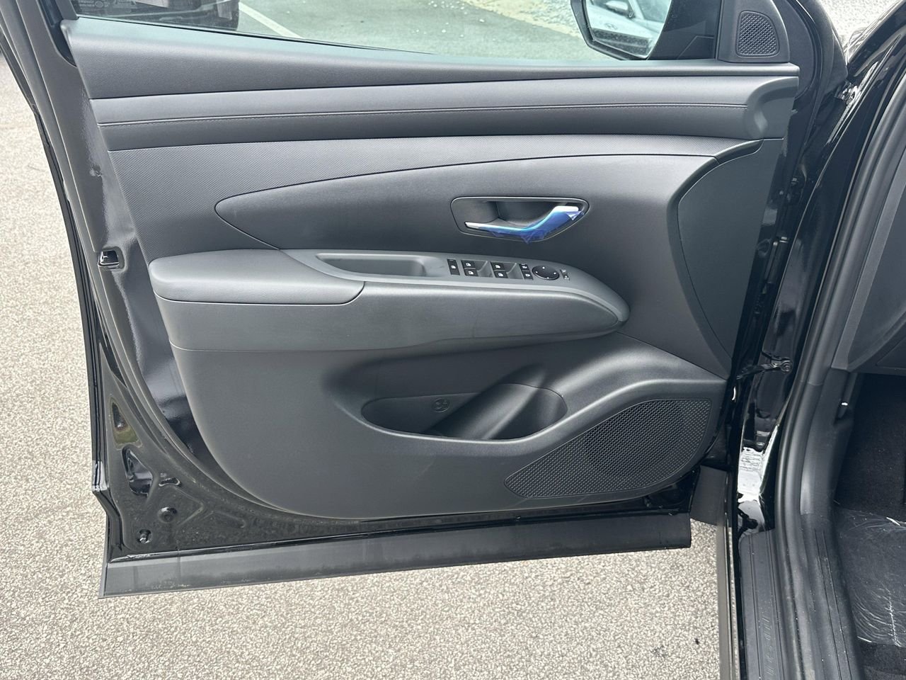 New 2026 Phantom Black Hyundai SEL image 10