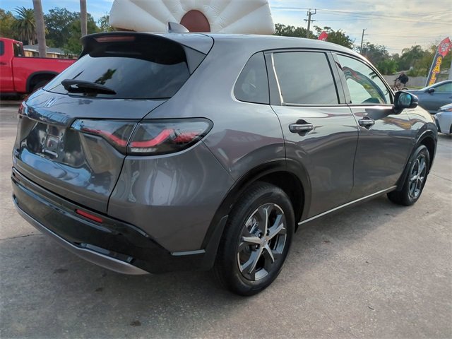 2025 Honda HR-V EX-L photo 4