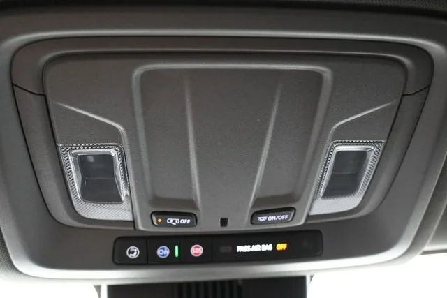 Used 2025 White GMC Pro image 36