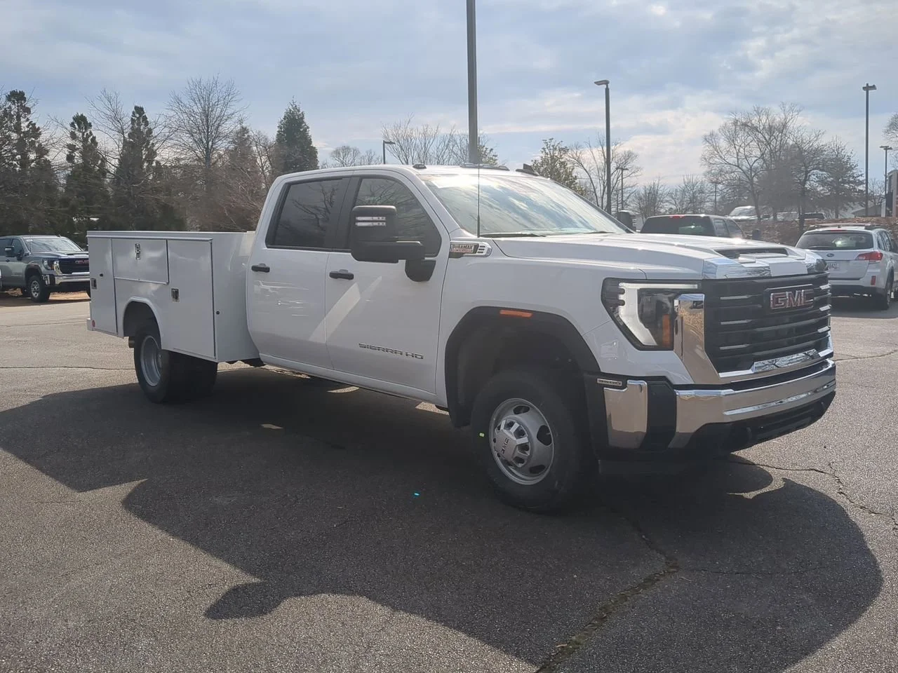 New 2026 Summit White GMC Pro image 2