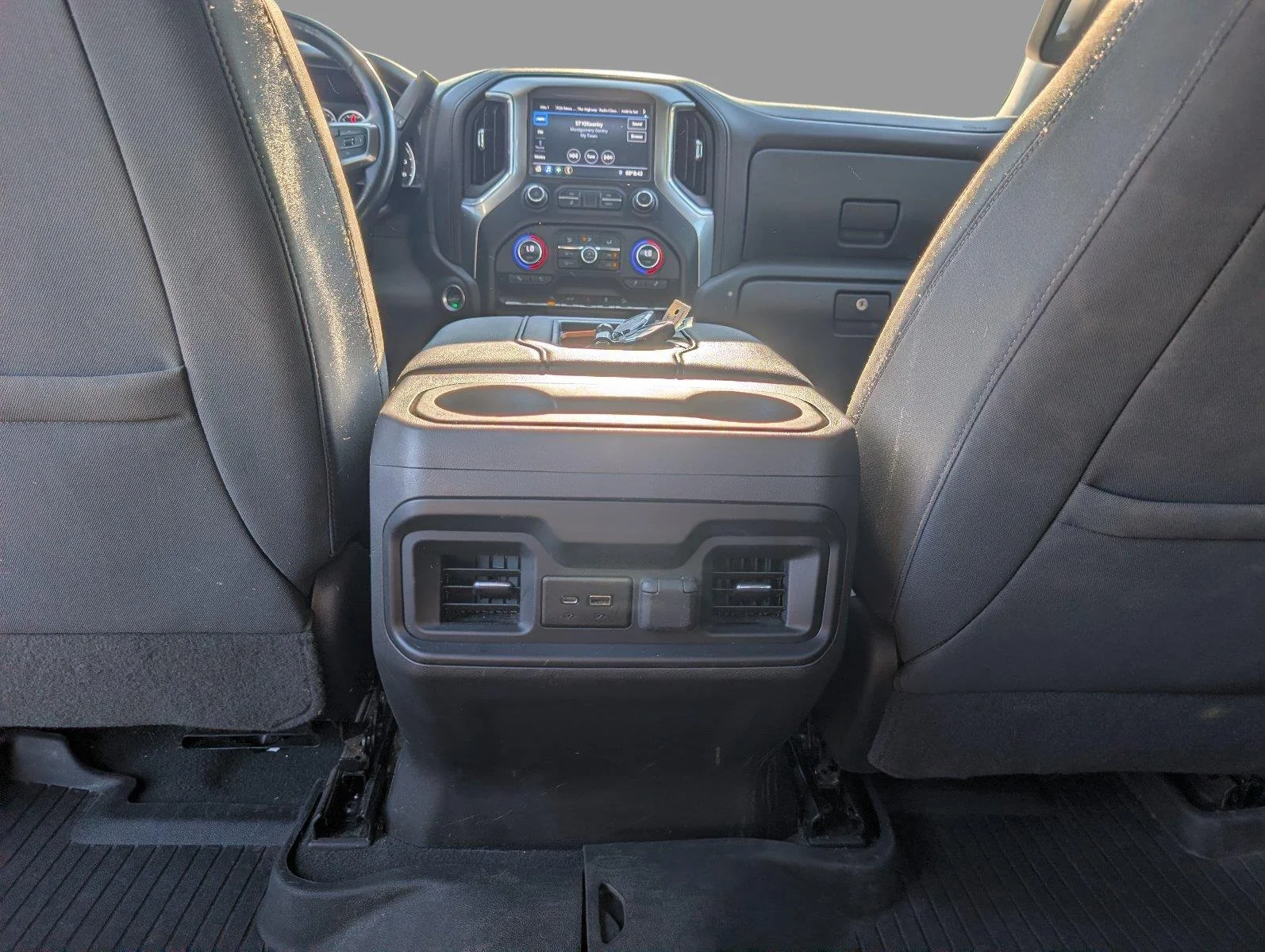 Used 2021 Summit White Chevrolet RST image 34