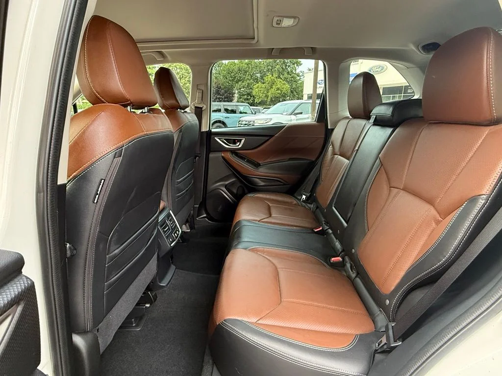 Used 2023 White Subaru Touring image 27
