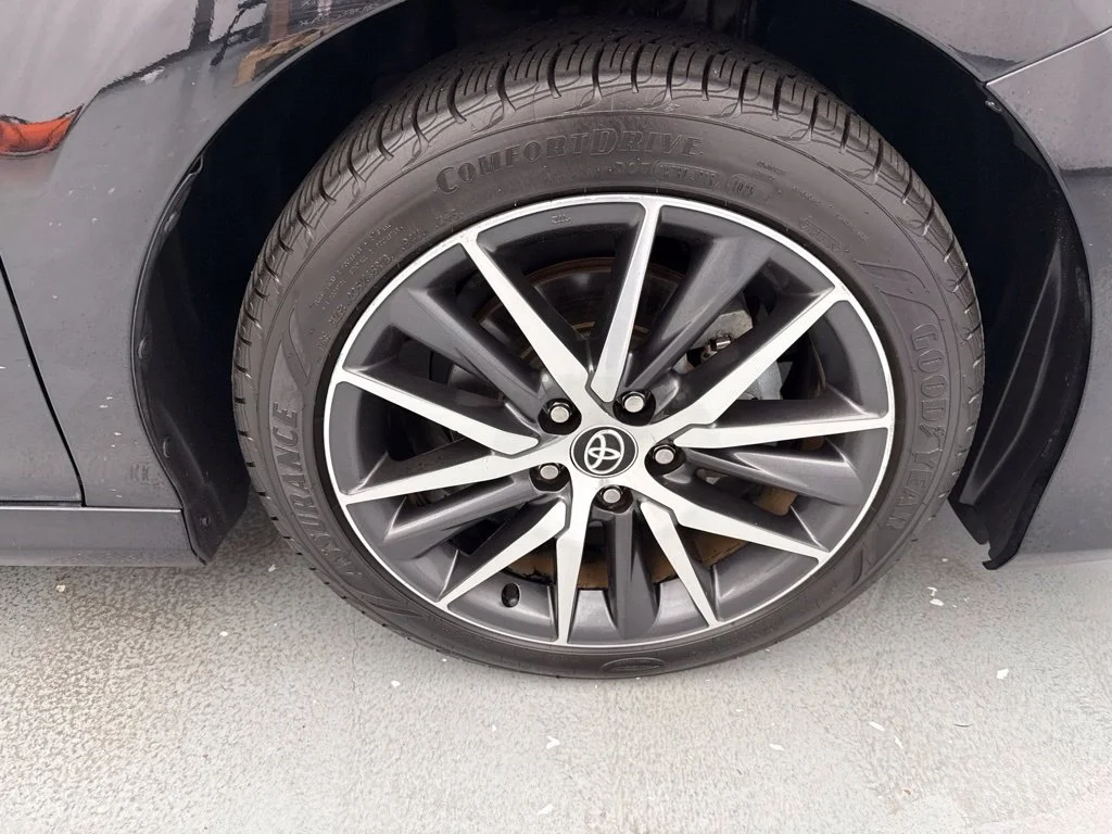 Used 2022 Black Toyota XLE image 13