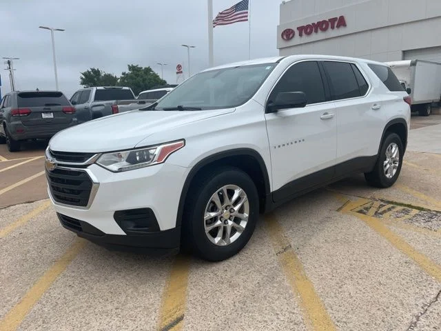 Used 2020 Chevrolet Traverse LS with VIN 1GNERFKW9LJ118411 for sale in Midwest City, OK