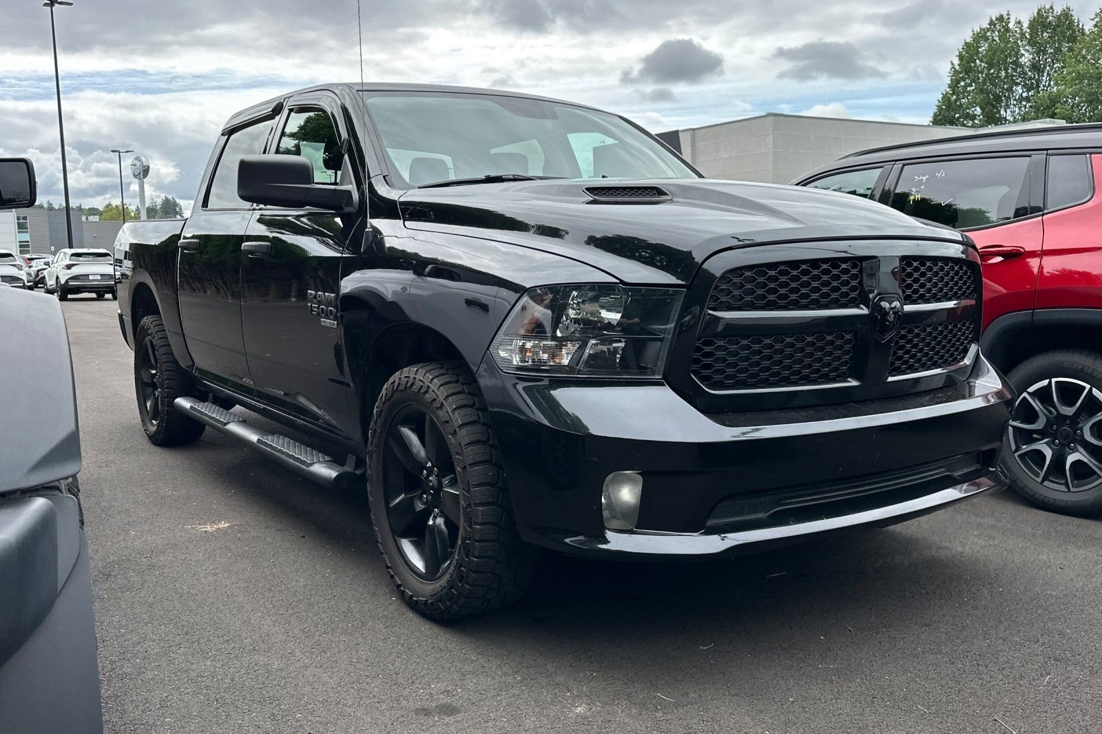 Used 2019 Black Ram Express image 2