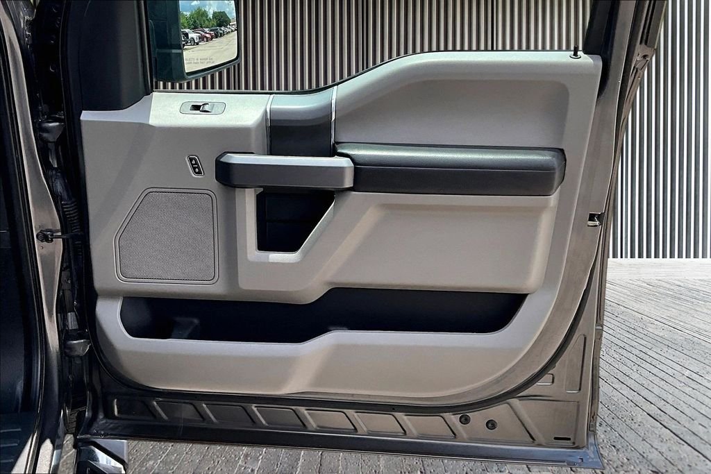 Used 2019 Gray Ford XLT image 28