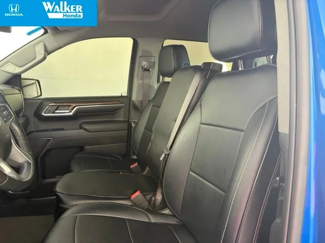 Used 2023 Blue Chevrolet RST image 14