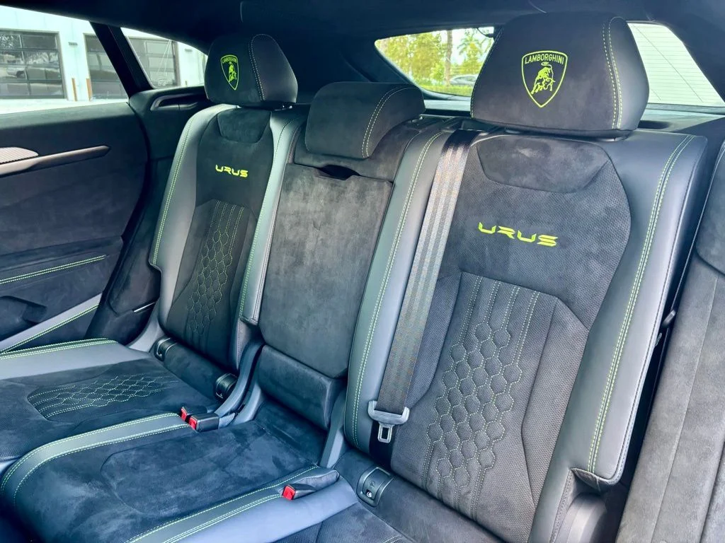 Used 2024 Green Lamborghini Performante image 22