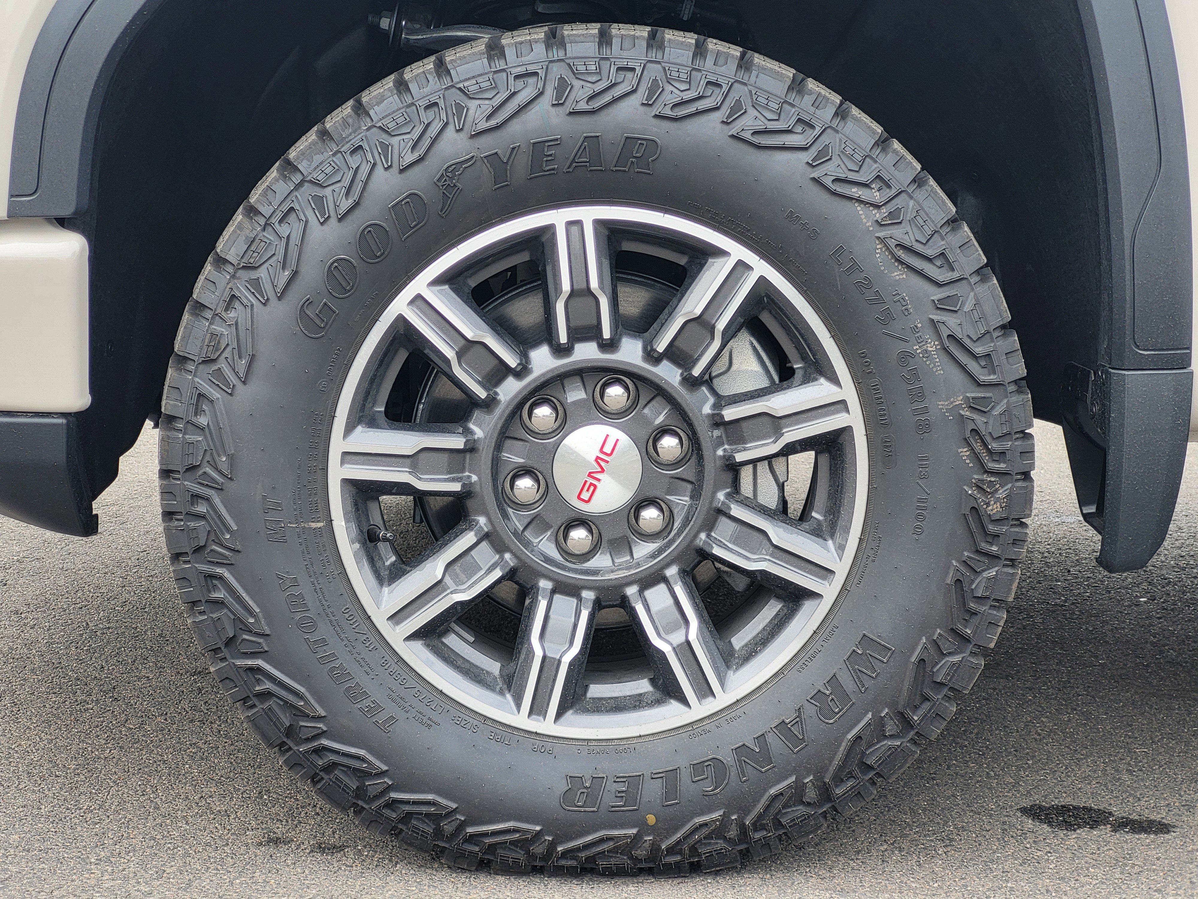 2026 GMC Sierra 1500 AT4 - Photo 10