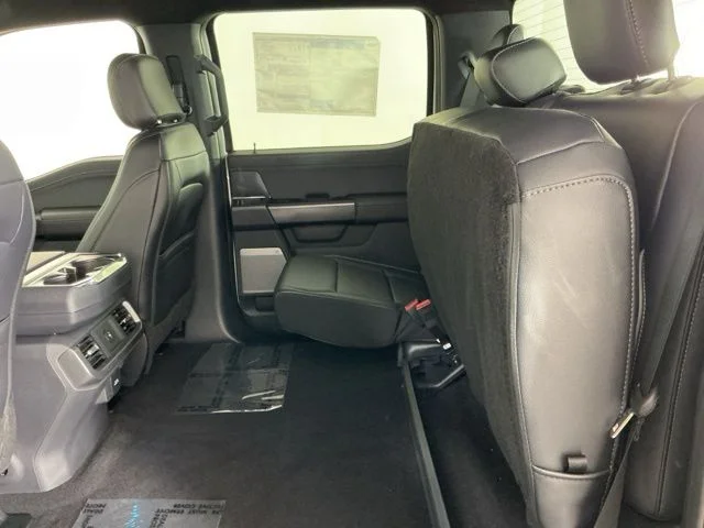 New 2026 Oxford White Ford Lariat image 29